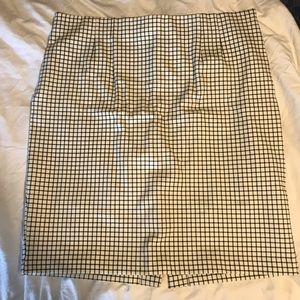 Pencil skirt - Amanda & Chelsea